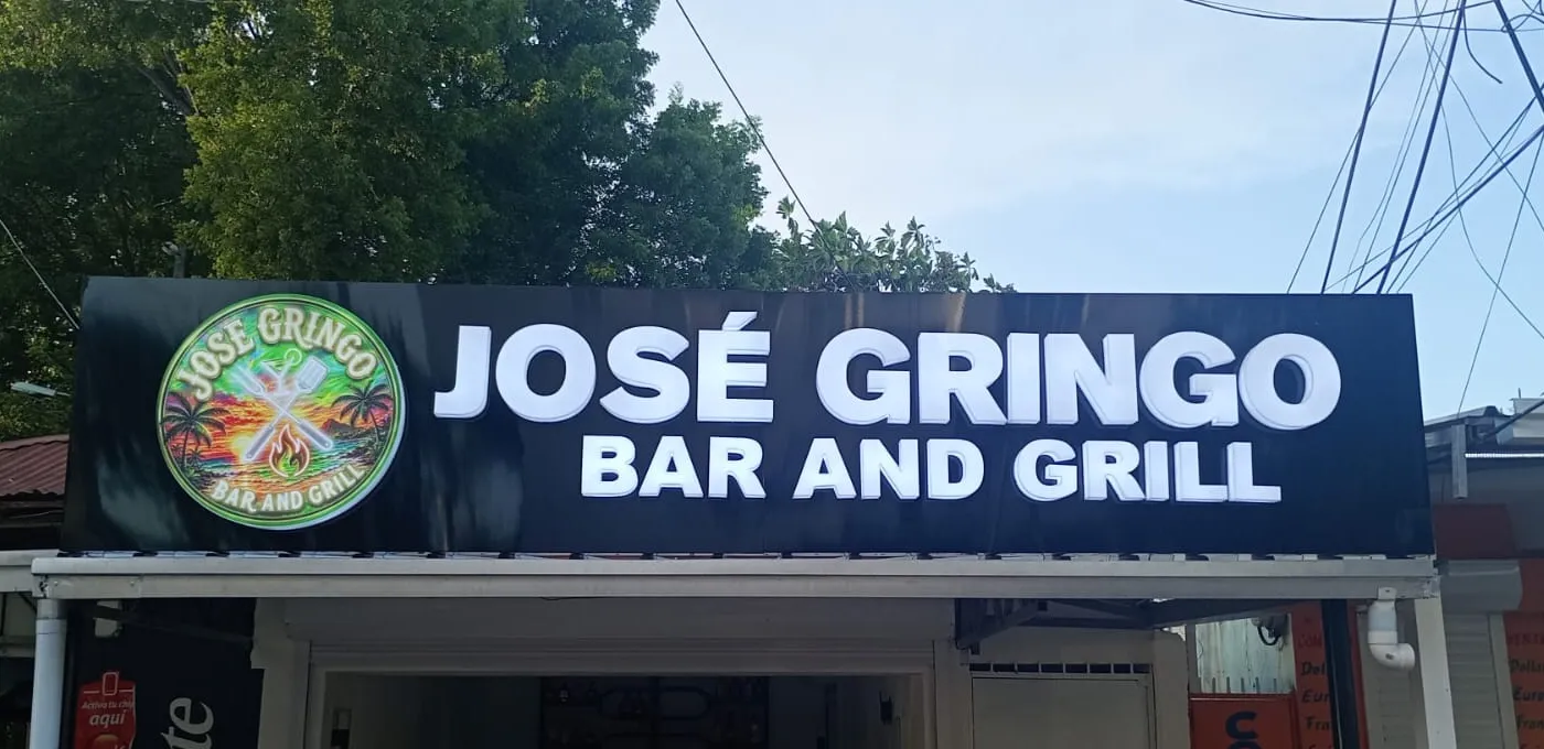 The front of Jose Gringo Bar and Grill with its sign and the emblem